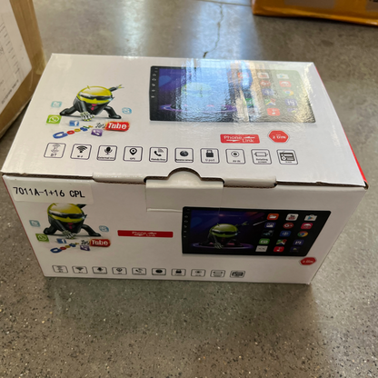 7" Car Stereo With Reverse camera