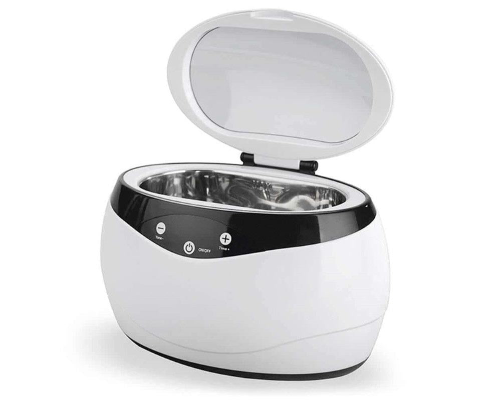 Ultrasonic cleaner with timer