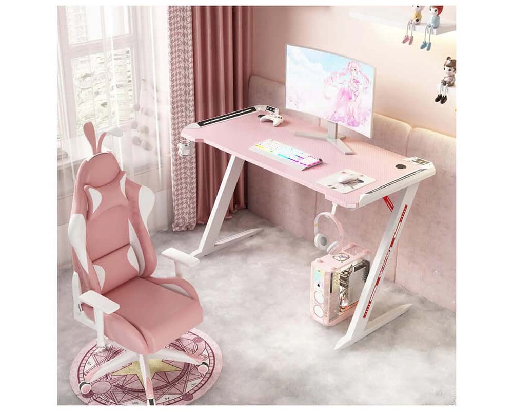 Gaming desk with rubber floor protectors
