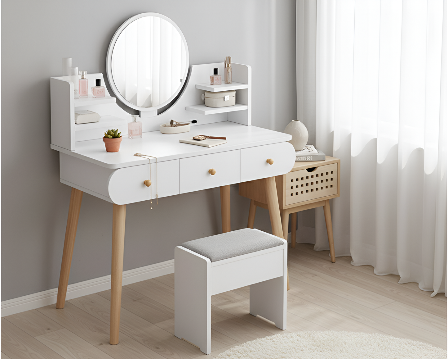 Dressing Table With Mirror