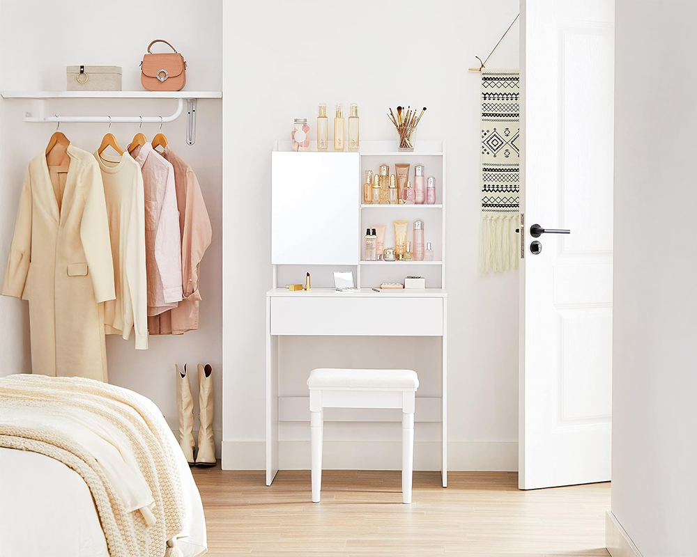 Dressing Table With Mirror