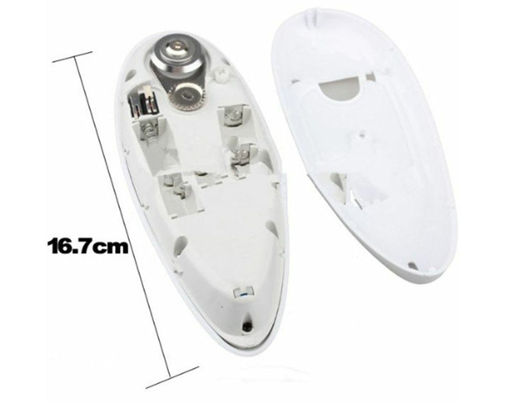 Can opener with magnetic lid lift