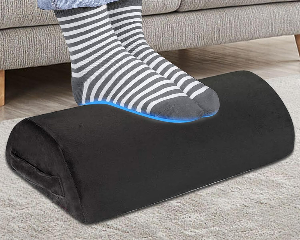 Foot rest for leg pressure relief