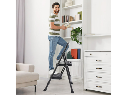 Folding Step Ladder