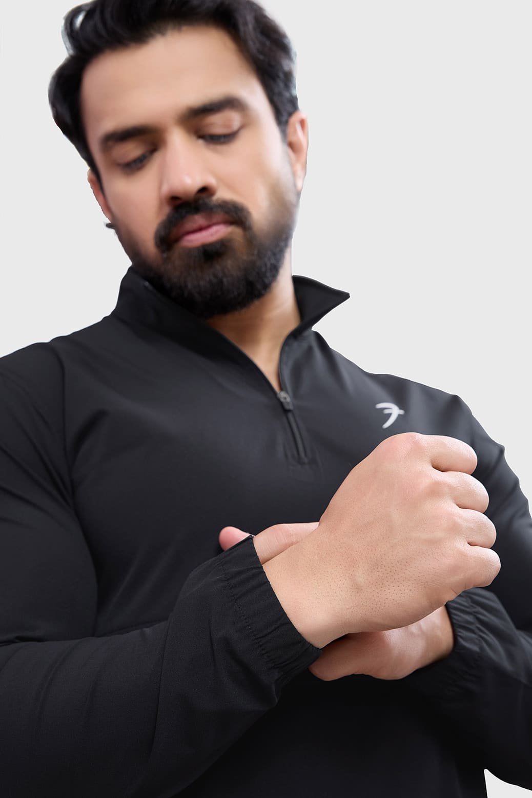 Thread Pullover Black