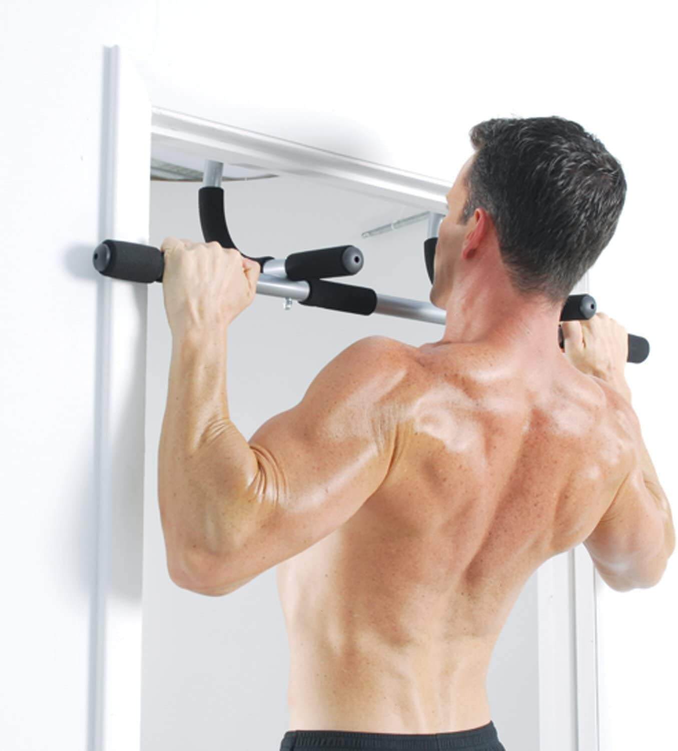 Home gym chin up bar