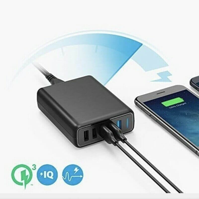 smart usb charger front view