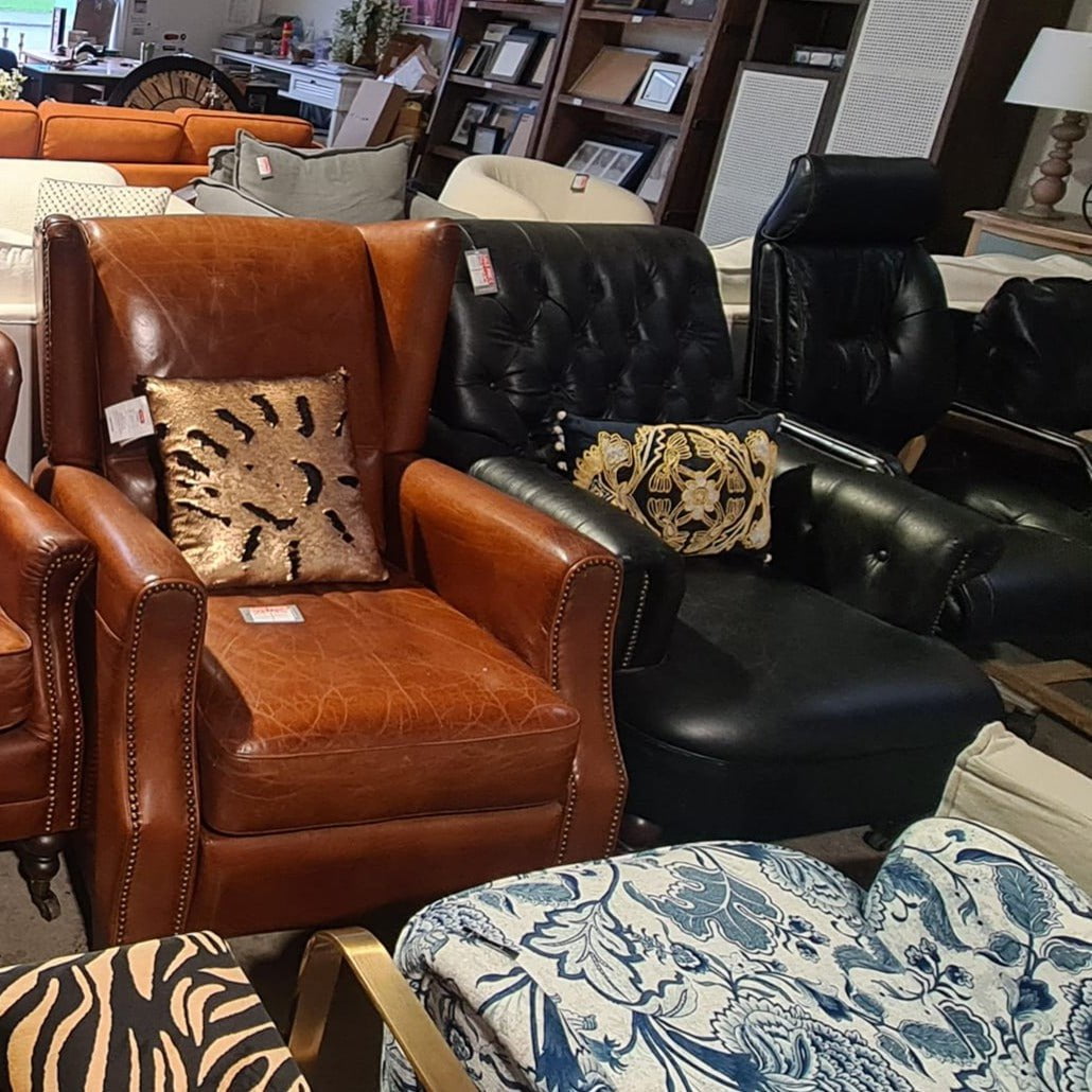 Online8 Waldorf Tufted Leather Armchair - Belon Black Arm Chairs, Recliners & Sleeper Chairs