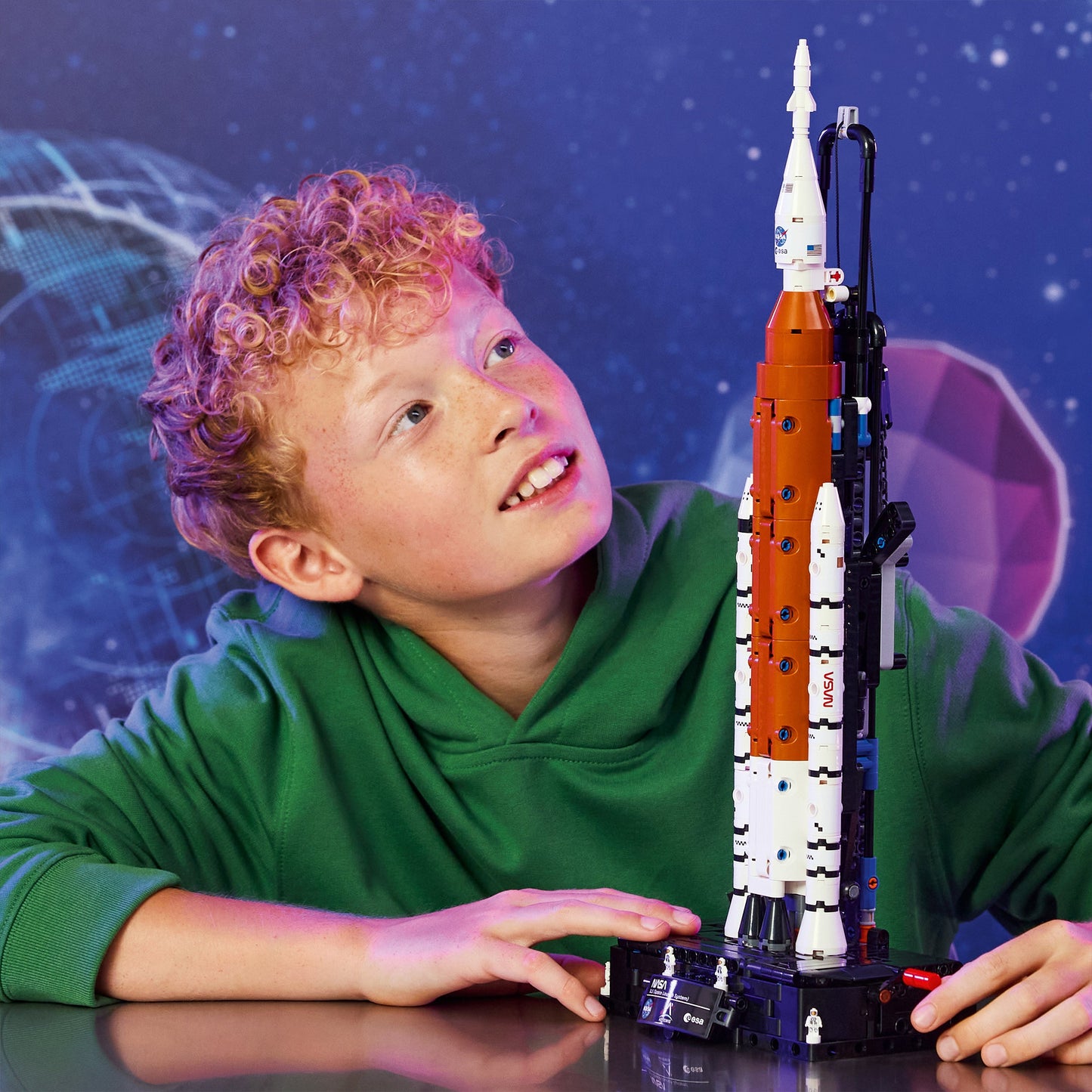 LEGO Technic: NASA Artemis Space Launch System Rocket (42221)