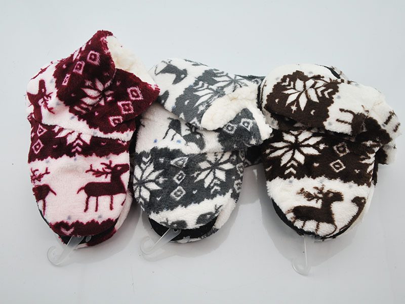 (3 Pairs) Kids Plush Warm Foot lets / Floor Socks size 20 ~ 23