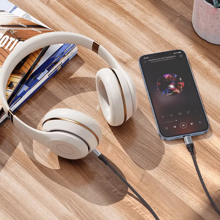 Hoco Lightning to 3.5mm Aux Cable UPA26