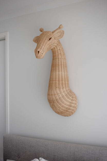 Gus the Giraffe