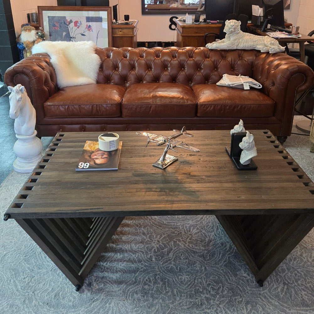 Windsor 3.5 Seater Aged Leather Chesterfield Sofa at online8 furniture store Auckland